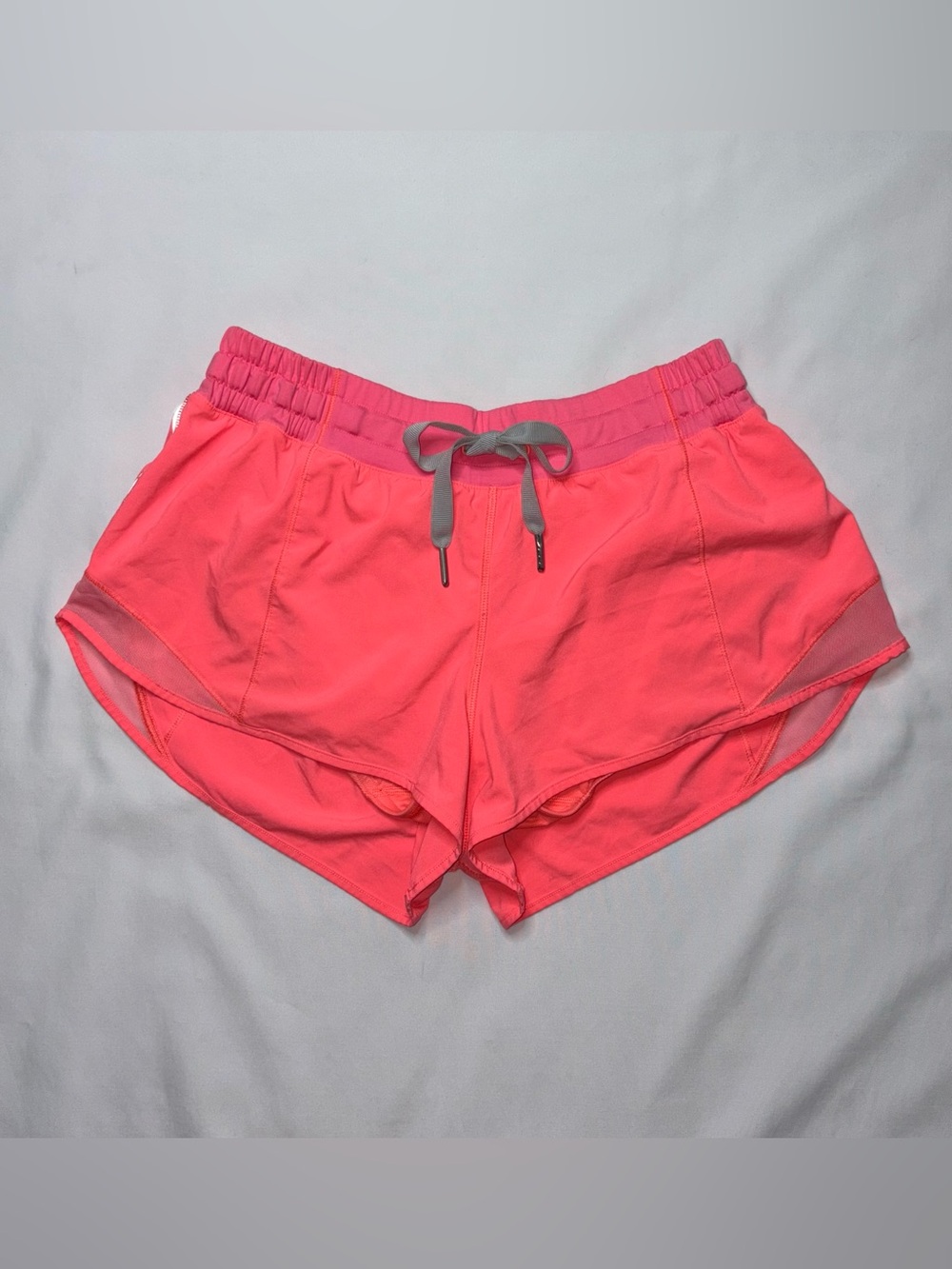 Lululemon Hotty Hot Shorts Size 8 Pink Coral Athletic Running Lined Women’s